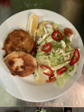 Vegi Cordon Bleu mit Kartoffelstampf und kleinem Salat